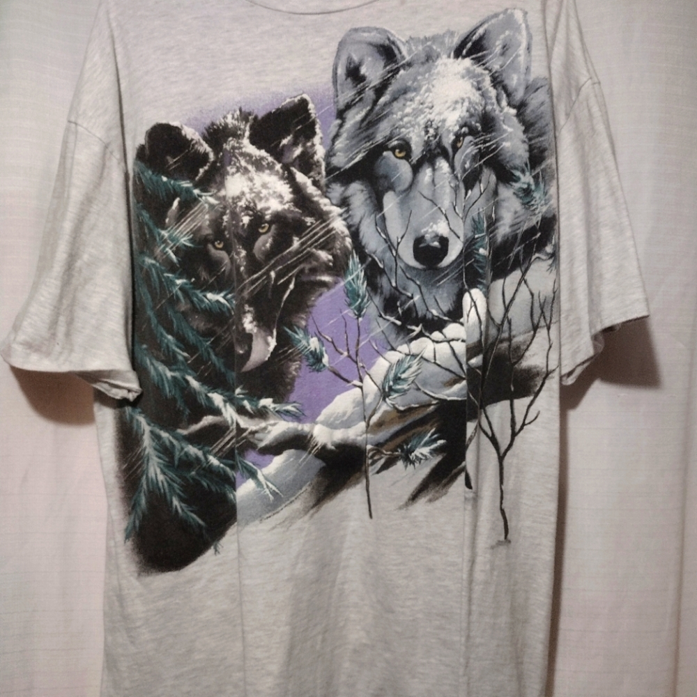 Vintage wolf front and back print all over t-shirt